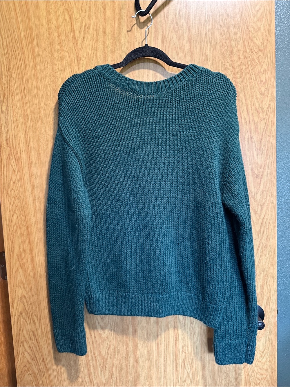 PINK Victoria's Secret Teal Knit Crewneck Sweater with V back